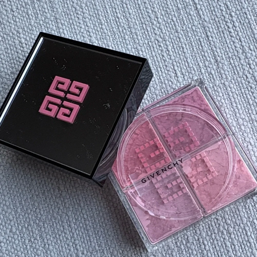Givenchy Prisme Libre Loose Powder Blush 12H Radiance - 2 taffetas rose